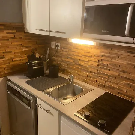 Val Thorens Appart Cosy 4 Personnes, Centre Station Apartment *